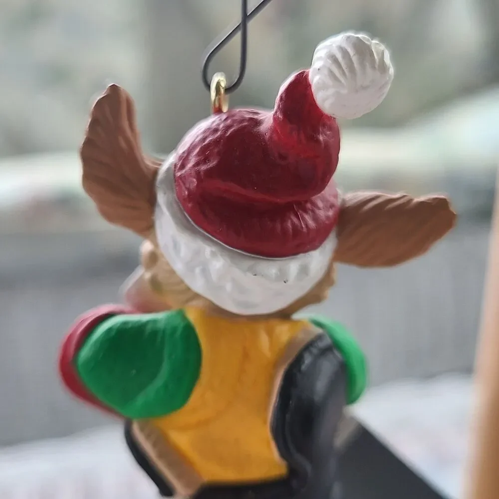 Vintage Hallmark Keepsake Ornament Hockey Pup Dog Skating Hockey Stick 1995